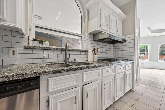 33114 Alton Wright Drive, Magnolia, TX 77355