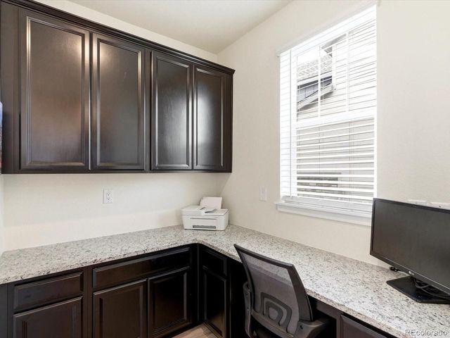 1006 S Eaton Park Ct, Aurora, CO 80018