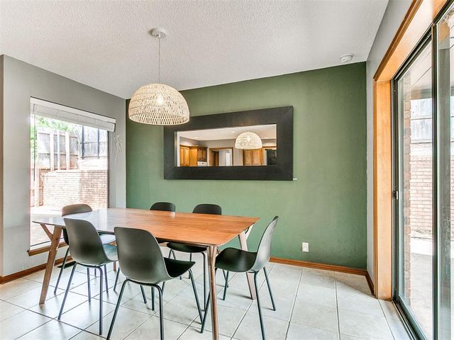 912 Stonehenge Drive, Edmond, OK 73034