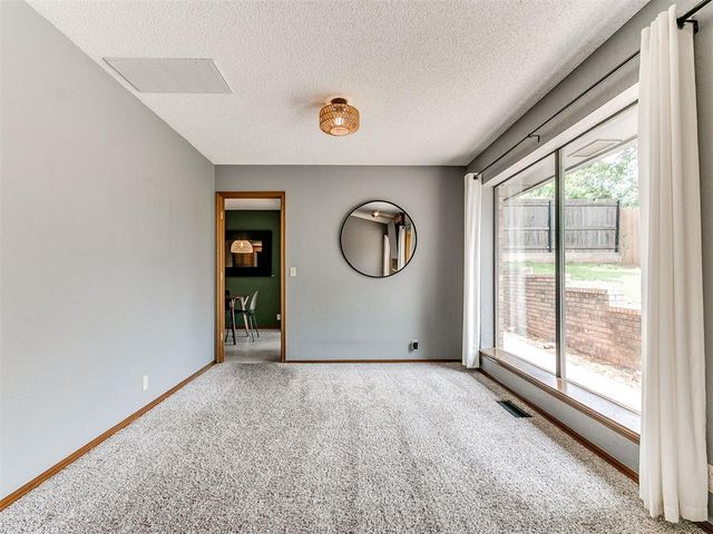 912 Stonehenge Drive, Edmond, OK 73034