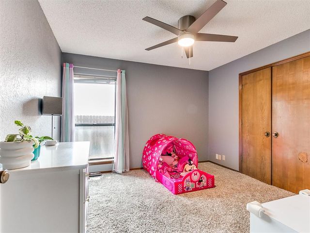 912 Stonehenge Drive, Edmond, OK 73034