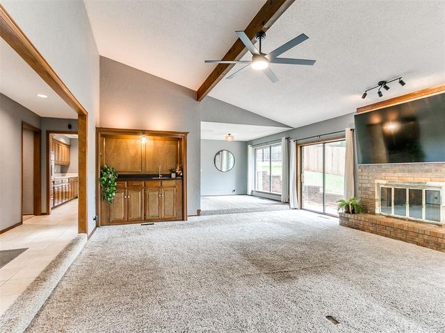 912 Stonehenge Drive, Edmond, OK 73034