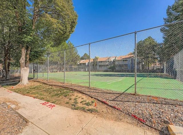 908 S Walden Way 203, Aurora, CO 80017