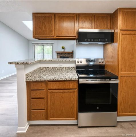 908 S Walden Way 203, Aurora, CO 80017