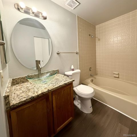 908 S Walden Way 203, Aurora, CO 80017