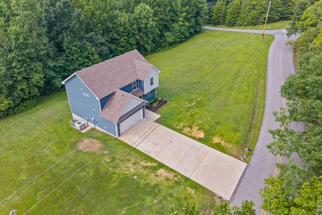 2265 Mockingbird Hill Rd, Palmyra, TN 37142