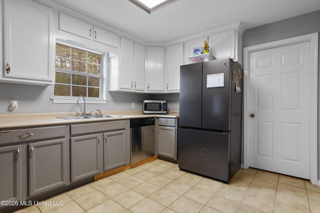 1128 Oak Street, Ocean Springs, MS 39564