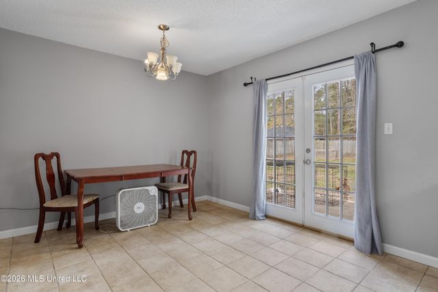 1128 Oak Street, Ocean Springs, MS 39564