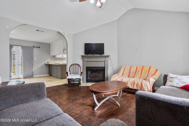 1128 Oak Street, Ocean Springs, MS 39564