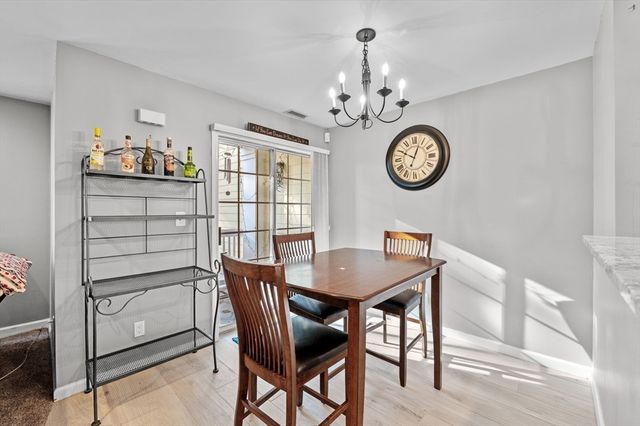 709 Gazebo Cir 709, Reading, MA 01867