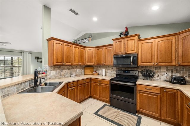 708 N Delaney Avenue, Avon Park, FL 33825