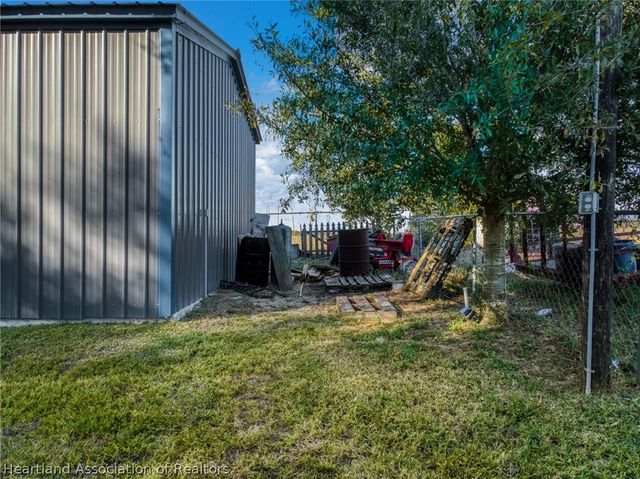 708 N Delaney Avenue, Avon Park, FL 33825