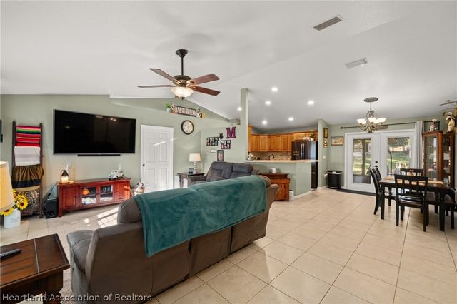 708 N Delaney Avenue, Avon Park, FL 33825