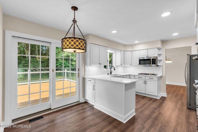 420 W Union Hill Road, Morganville, NJ 07751