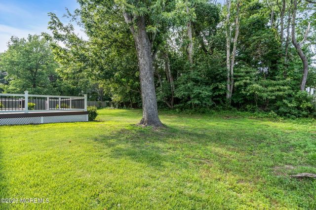 420 W Union Hill Road, Morganville, NJ 07751