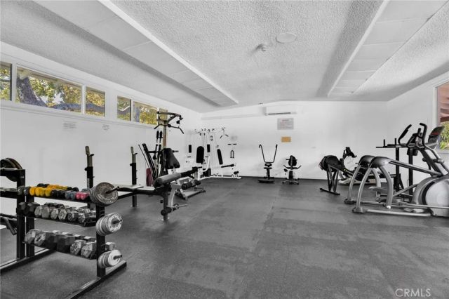 26745 Oak Crossing Rd D, Newhall, CA 91321