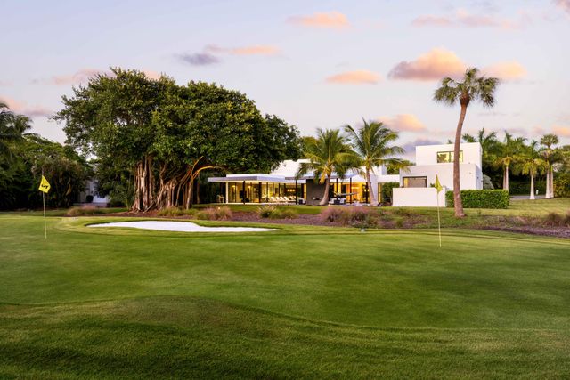 12 N Beach Road, Jupiter Island, FL 33455