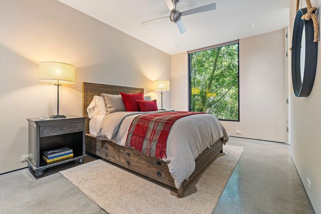 12 N Beach Road, Jupiter Island, FL 33455