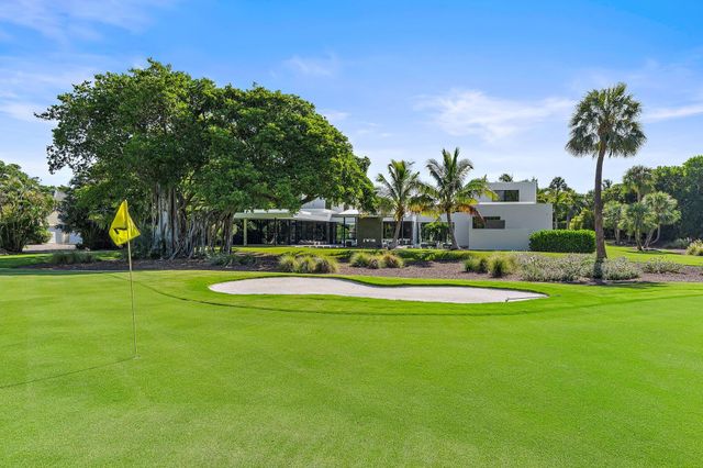 12 N Beach Road, Jupiter Island, FL 33455