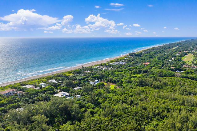 12 N Beach Road, Jupiter Island, FL 33455