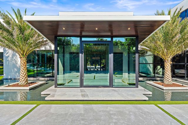 12 N Beach Road, Jupiter Island, FL 33455