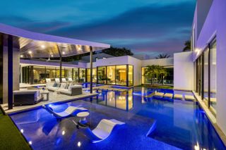 12 N Beach Road, Jupiter Island, FL 33455