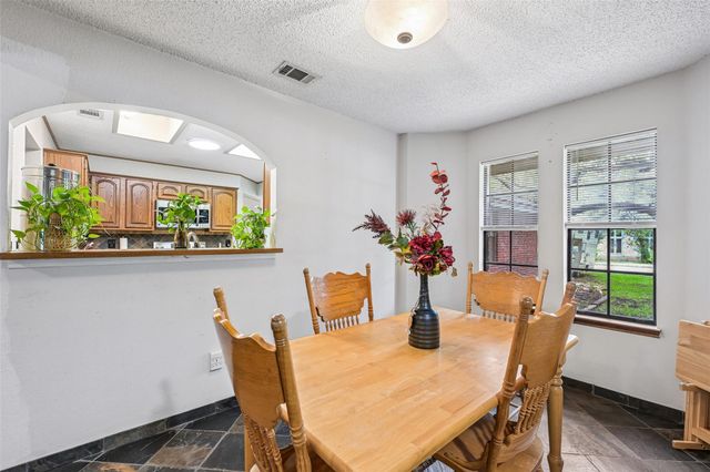 606 Prize Oaks DR, Cedar Park, TX 78613
