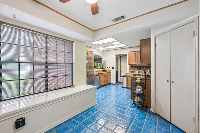 606 Prize Oaks DR, Cedar Park, TX 78613