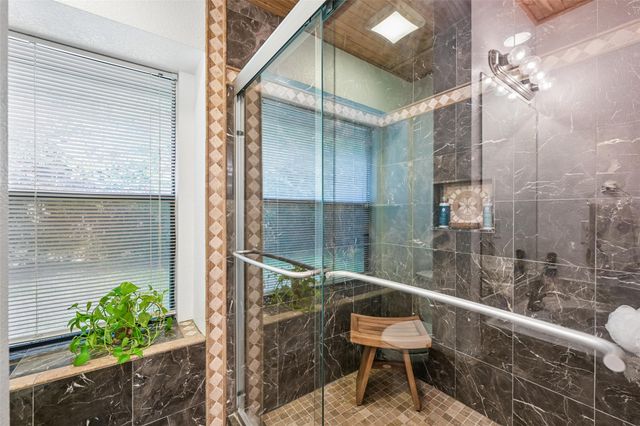 606 Prize Oaks DR, Cedar Park, TX 78613
