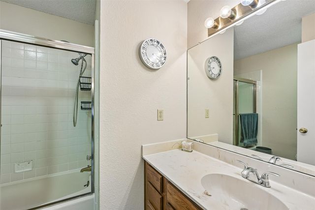 606 Prize Oaks DR, Cedar Park, TX 78613