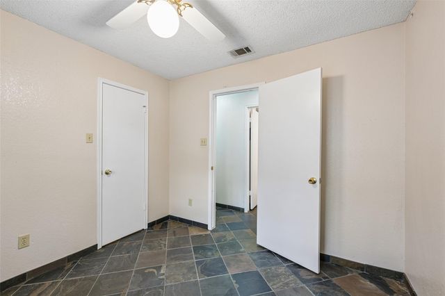 606 Prize Oaks DR, Cedar Park, TX 78613
