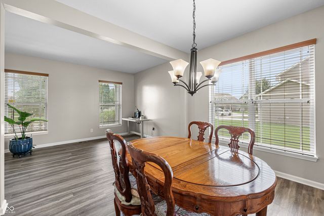 1628 Ballyganner Drive, Avon, IN 46123