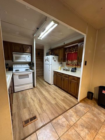 453551 E 305 Road, Afton, OK 74331