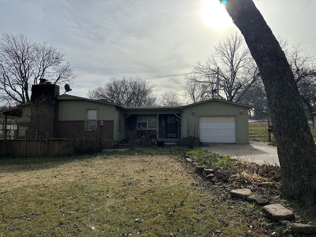 453551 E 305 Road, Afton, OK 74331