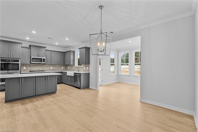 8605 Lemur Lane, Summerfield, NC 27358