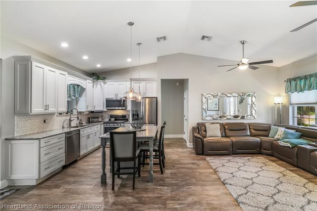 13 Silk Oak Street, Lake Placid, FL 33852