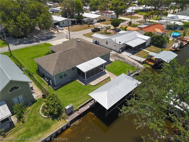 13 Silk Oak Street, Lake Placid, FL 33852