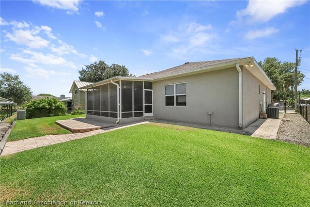 13 Silk Oak Street, Lake Placid, FL 33852