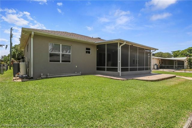 13 Silk Oak Street, Lake Placid, FL 33852