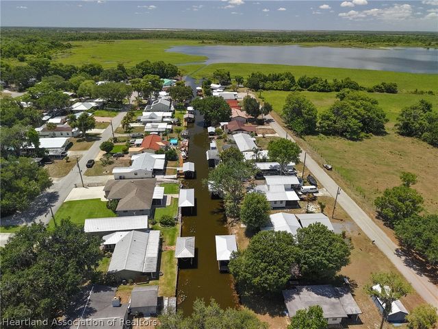 13 Silk Oak Street, Lake Placid, FL 33852