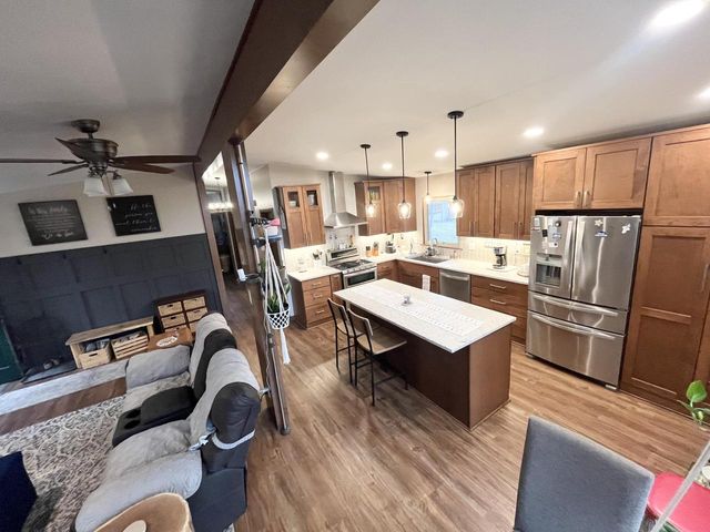 3657 Lusan DRIVE, Cedarburg, WI 53012