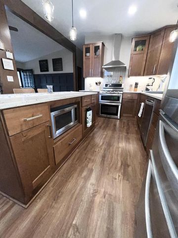 3657 Lusan DRIVE, Cedarburg, WI 53012