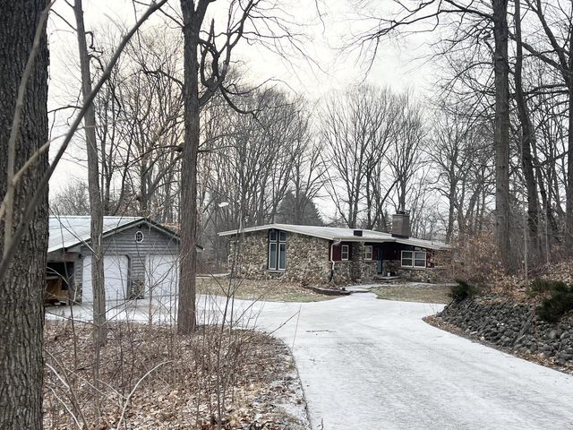 3657 Lusan DRIVE, Cedarburg, WI 53012