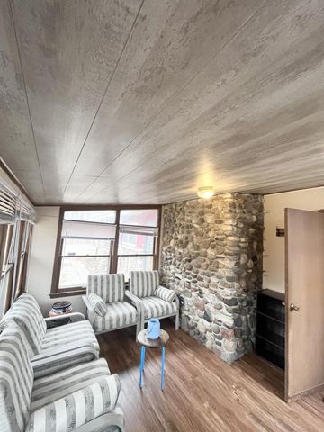 3657 Lusan DRIVE, Cedarburg, WI 53012