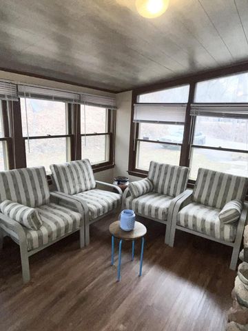 3657 Lusan DRIVE, Cedarburg, WI 53012