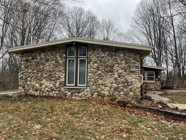 3657 Lusan DRIVE, Cedarburg, WI 53012