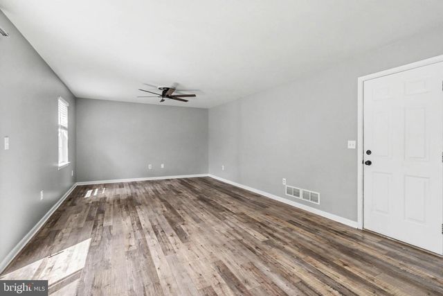 195 MARTEL CIR, Dillsburg, PA 17019