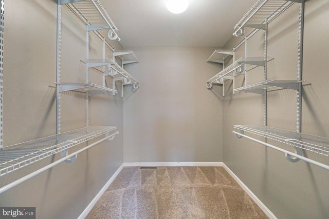 195 MARTEL CIR, Dillsburg, PA 17019