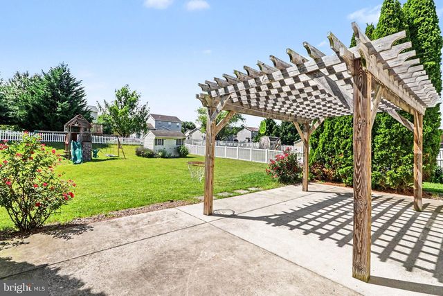 195 MARTEL CIR, Dillsburg, PA 17019