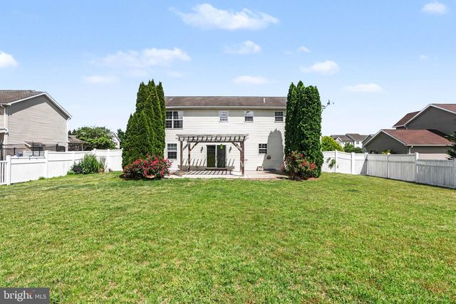 195 MARTEL CIR, Dillsburg, PA 17019